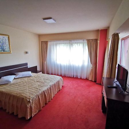 Hotel Severus Zalău Buitenkant foto