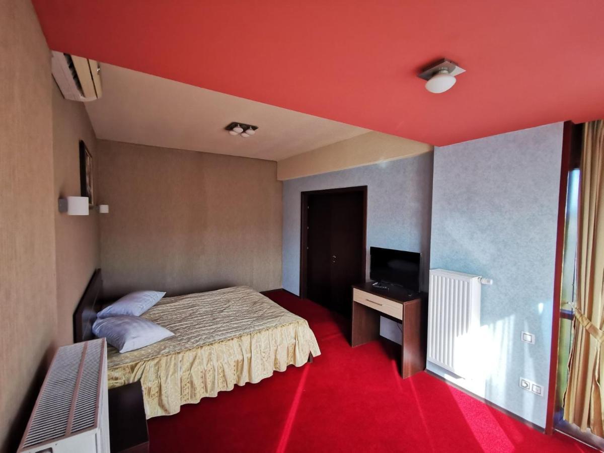 Hotel Severus Zalău Buitenkant foto