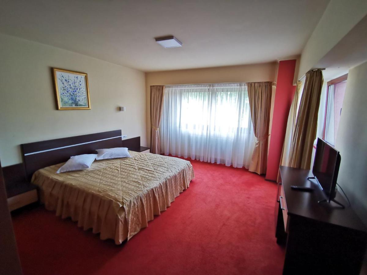 Hotel Severus Zalău Buitenkant foto