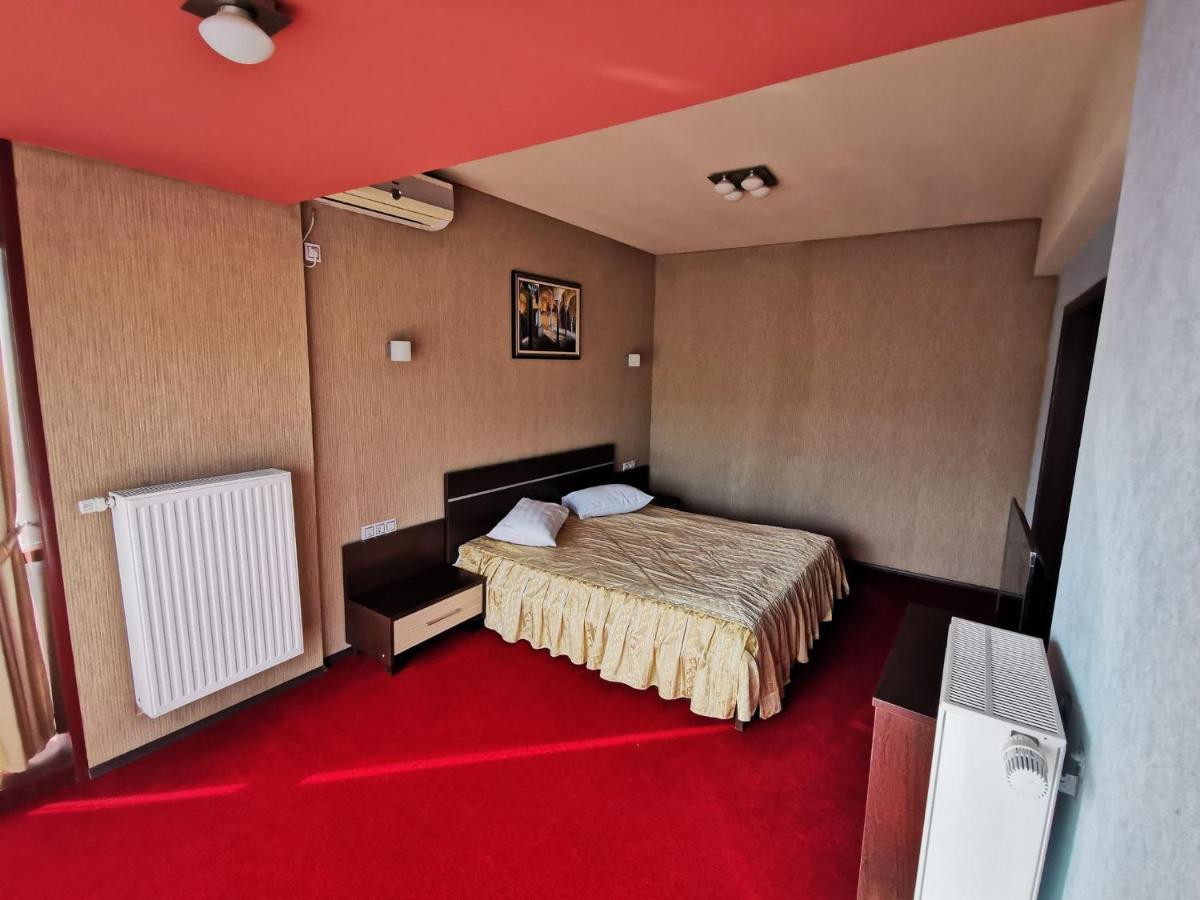 Hotel Severus Zalău Buitenkant foto