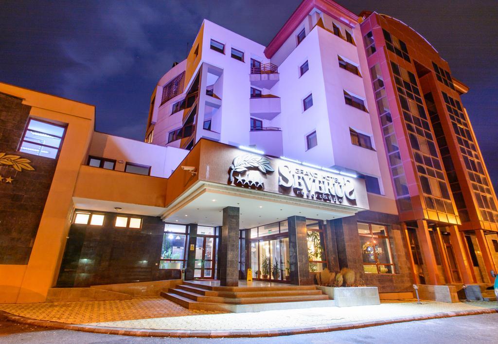 Hotel Severus Zalău Buitenkant foto