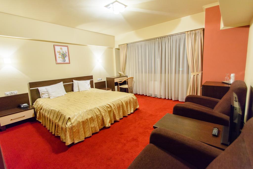 Hotel Severus Zalău Buitenkant foto