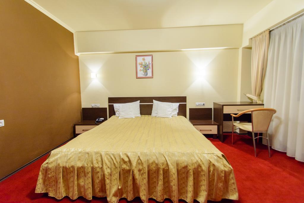 Hotel Severus Zalău Buitenkant foto