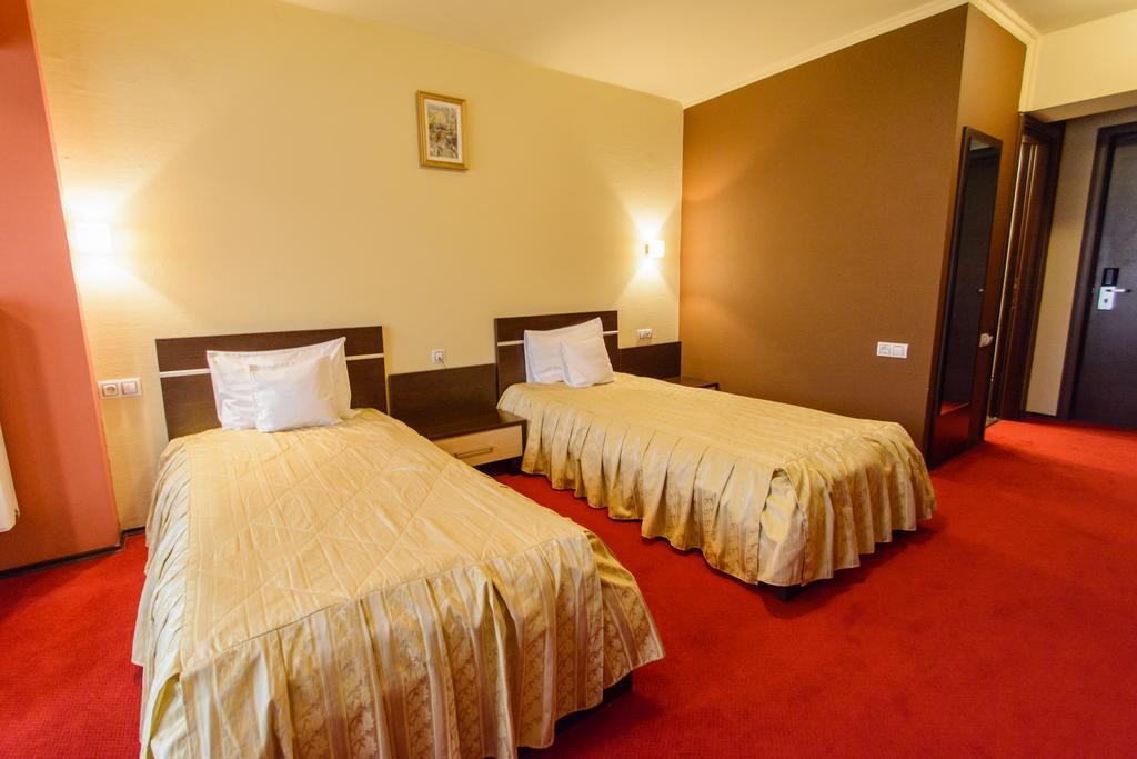 Hotel Severus Zalău Buitenkant foto