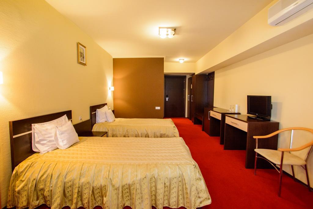 Hotel Severus Zalău Buitenkant foto